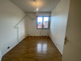 
                                                                                        Location
                                                                                         Spacieux appartement lumineux 3 chambres