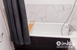 
                                                                                        Vente
                                                                                         Spacieux T5 + bureau avec balcon et double garage