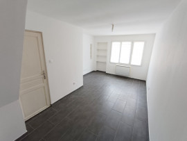 Location
St-Honoré : studio avec jardin privé