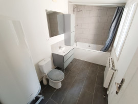 Location
St-Honoré : studio avec jardin privé