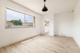 
                                                                                        Location
                                                                                         ST LAURENT DU VAR - CENTRE / Bureaux à louer de 40 m²