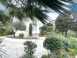 
                                                                                        Vente
                                                                                         St Raphaël Appartement 3 pièce(s) 76m2 Terrasse Garage Piscine