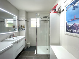 
                                                                                        Vente
                                                                                         St Raphaël Appartement 3 pièce(s) 76m2 Terrasse Garage Piscine