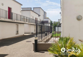 
                                                                                        Vente
                                                                                         Stains – 2P rénové, terrasse et jardin privatifs