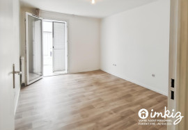 
                                                                                        Vente
                                                                                         Stains – 2P rénové, terrasse et jardin privatifs