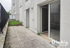 
                                                                                        Vente
                                                                                         Stains – 2P rénové, terrasse et jardin privatifs