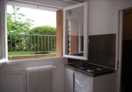 
                                                                                        Location
                                                                                         Studette Marly-le-Roi