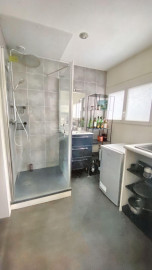 
                                                                                        Location
                                                                                         Studio 17e La fourche/Guy Moquet