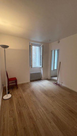 
                                                                                        Location
                                                                                         Studio 18m2 calme Alésia Parc Montsouris