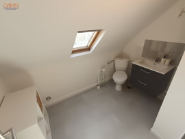 
                                                                                        Location
                                                                                         Studio 20 m2 avec charges incluses