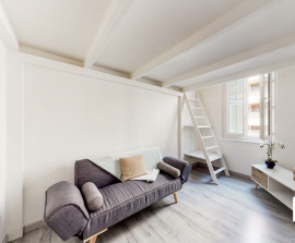 Location
Studio 20 m2 avec mezzanine proche boulevard Gorbella