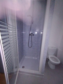 
                                                                                        Location
                                                                                         Studio 20m² - Lumineux et Rénové