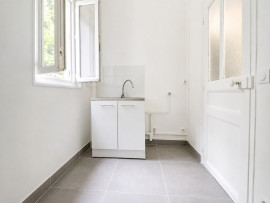 
                                                                                        Vente
                                                                                         Studio 23 m² rénové à neuf – Malakoff