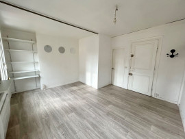 
                                                                                        Location
                                                                                         Studio 24 m2 hyper-centre proche gare