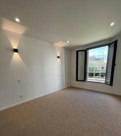 
                                                                                        Location
                                                                                         Studio 25 m² dans espace coliving neuf à Montreuil