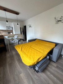
                                                                                        Location
                                                                                         Studio 25M2 richement meublé à Ménilmontant