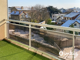 
                                                                                        Vente
                                                                                         Studio 27 m² + mezzanine aménagée