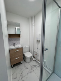 
                                                                                        Location
                                                                                         studio