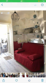 
                                                                                        Location
                                                                                         Studio