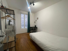 
                                                                                        Vente
                                                                                         Studio