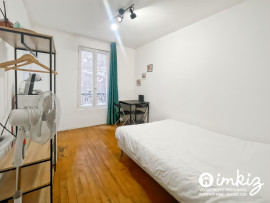 
                                                                                        Vente
                                                                                         Studio