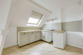 
                                                                                        Location
                                                                                         Studio