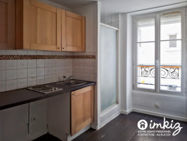 
                                                                                        Vente
                                                                                         Studio 9m2 - au pied du Sacré Cœur - DPE B