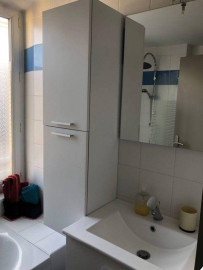 
                                                                                        Location
                                                                                         Studio à louer