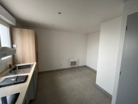 
                                                                                        Location
                                                                                         Studio à louer