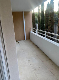 
                                                                                        Location
                                                                                         Studio à louer
