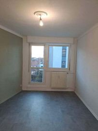 
                                                                                        Location
                                                                                         Studio à louer