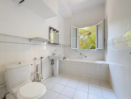 
                                                                                        Vente
                                                                                         Studio au coeur de Cimiez