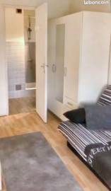 
                                                                                        Location
                                                                                         Studio avec balcon