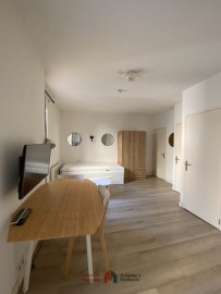 
                                                                                        Location
                                                                                         Studio avec Balcon - Palud