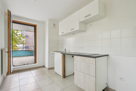 
                                                                                        Vente
                                                                                         Studio avec balcon - Saint-Ouen