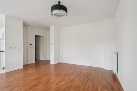 
                                                                                        Vente
                                                                                         Studio avec balcon - Saint-Ouen