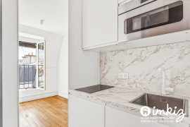 
                                                                                        Vente
                                                                                         Studio avec balcon, vue exceptionnelle