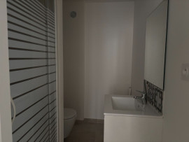 Location
Studio avec extérieur