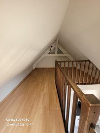 
                                                                                        Location
                                                                                         Studio avec mezzanine