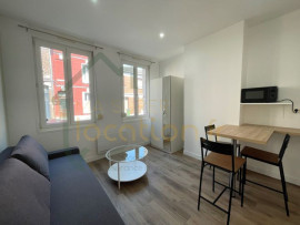 Location
STUDIO AVEC MISE A DISPOSITION DE MOBILIER