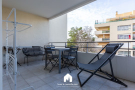 
                                                                                        Location
                                                                                         Studio Belle Ile 2