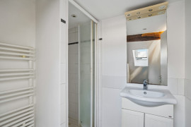 
                                                                                        Vente
                                                                                         Studio bon état- 27m2 au sol- Paris 2ème