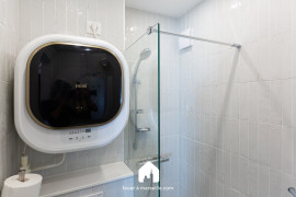 
                                                                                        Location
                                                                                         Studio Castellane