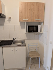 
                                                                                        Location
                                                                                         Studio coquet