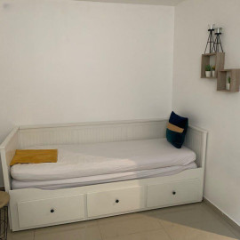 
                                                                                        Location
                                                                                         Studio Créteil