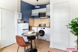 Location
Studio dans le centre ville de Nantes, au pied des transports