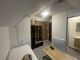 
                                                                                        Location
                                                                                         Studio dans un quartier calme de SAINT-QUENTIN