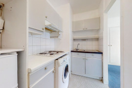 
                                                                                        Vente
                                                                                         Studio de 33 m²  a Paris XV par particulair