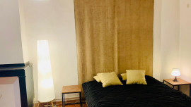 
                                                                                        Location
                                                                                         STUDIO DE CHARME EN CENTRE HISTORIQUE CALME