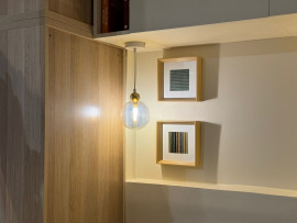 
                                                                                        Location
                                                                                         Studio de luxe dans le centre-ville